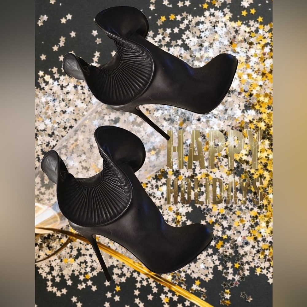 Sergio Rossi Dalia Ruffle Black Ankle Boots Heels MSRP$1980 US 6.5